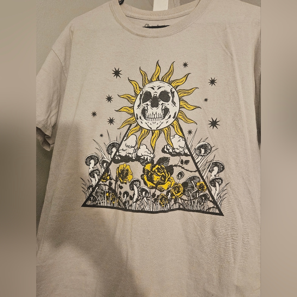 Graphic Sun and Skull T-Shirt